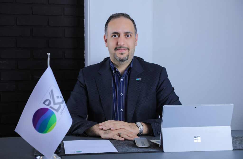 حسین اسلامی رییس سازمان نظام صنفی رایانه ای استان تهران