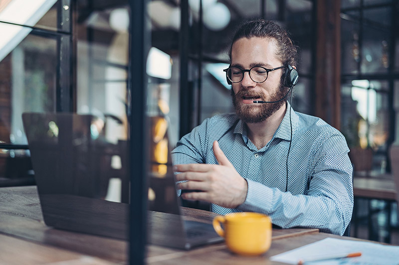 کاهش هزینه‌های سازمان با VoIP