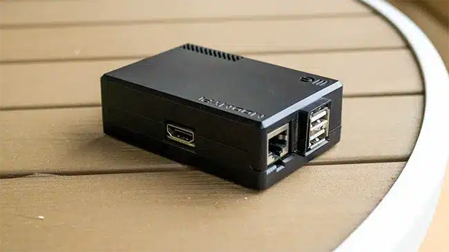 دستگاه WiFi Pineapple