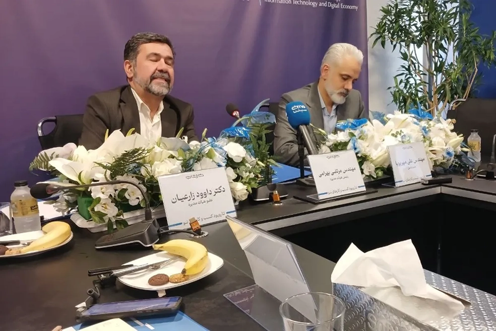 داوود زارعیان، معاون شرکت مخابرات ایران